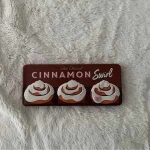 Too Faced Cinnamon Swirl Eyeshadow Palette